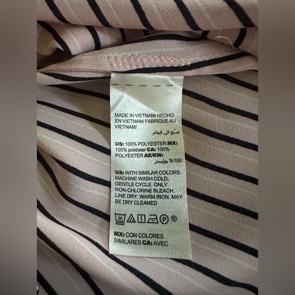 WHBM Pinstripe Blouse - Picture 5 of 7